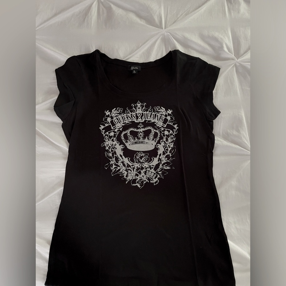 GUESS graphic tee